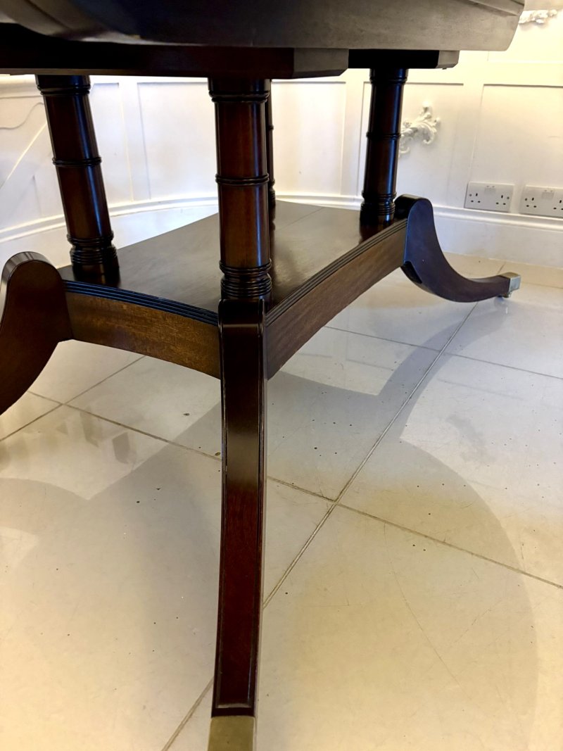 Quality Antique Mahogany Extending 10 Seater Dining Table